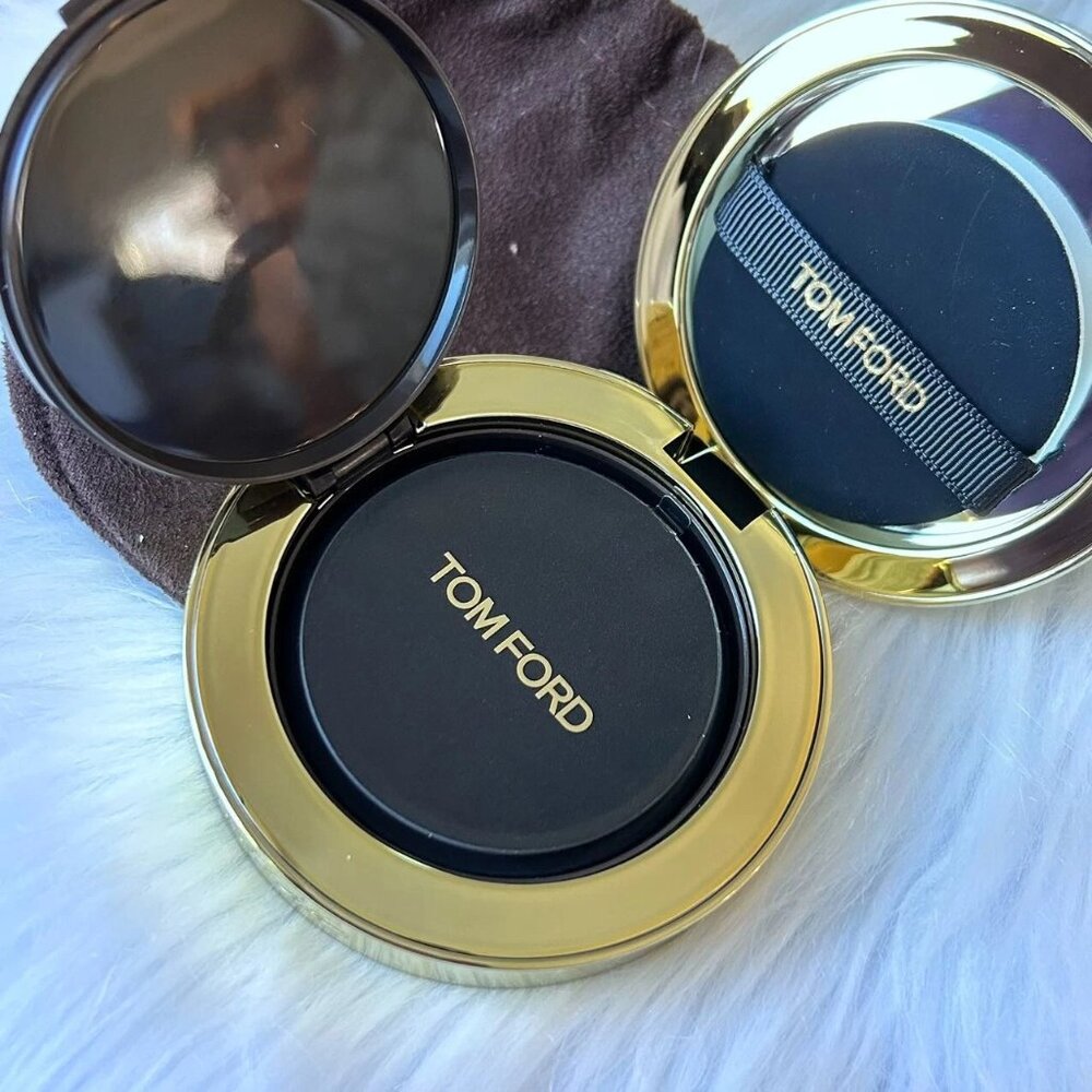New TOM FORD Shade & Illuminate Foundation Cushion Compact Spf 45~0.3 IVORY SILK